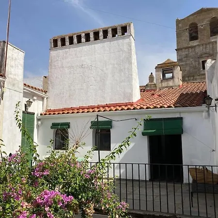 Santa Maria Del Castillo *