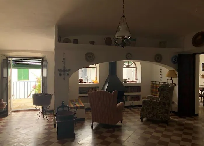 Santa Maria Del Castillo *